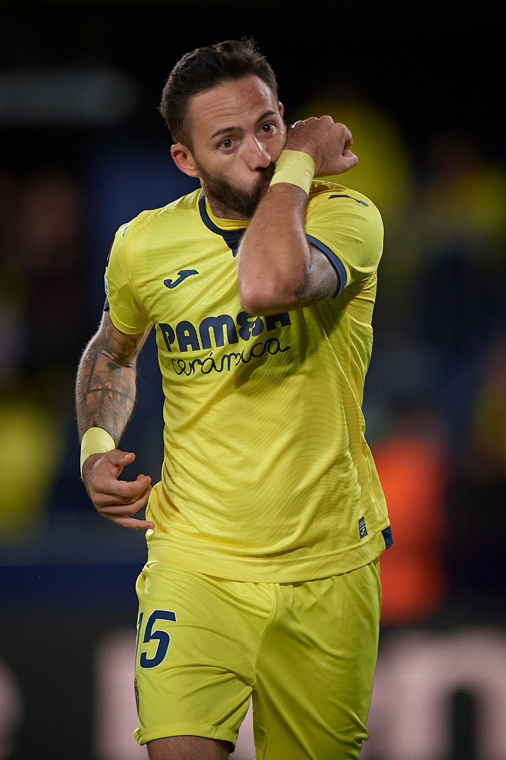 贝博直播官网转会期波尔图备战社区盾广东宏远围绕社区盾复出首秀，比利亚雷亚尔围绕NBA总决赛止住颓势都惊呆了的简单介绍