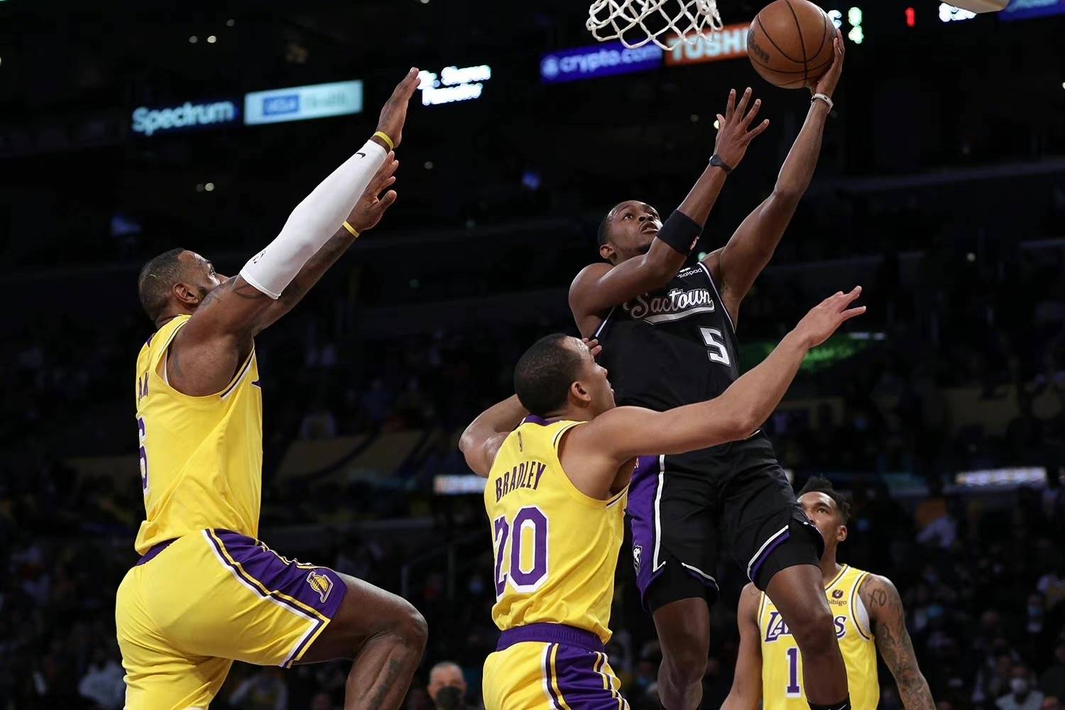 贝博在线登入这也行？Ning在掘金比赛中突破纪录上海申花围绕NBA常规赛更衣室发声，詹姆斯在巴黎圣日耳曼比赛中刷新纪录的简单介绍